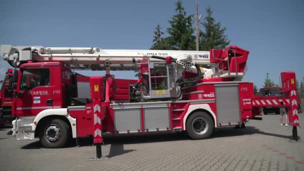 Ausleger Für Feuerwehrfahrzeuge Video — Stockvideo
