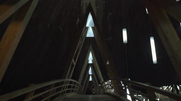 Turda Tuz Madeninde Ahşap Köprü — Stok video