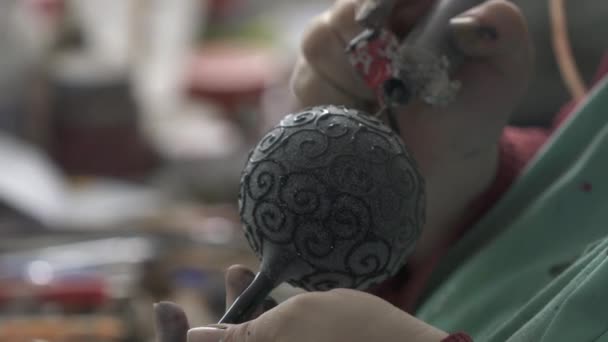 Fabricação Ornamento Vidro Natal — Vídeo de Stock