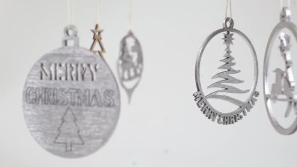 Крупним Планом Вид Срібних Різдвяних Прикрас — стокове відео