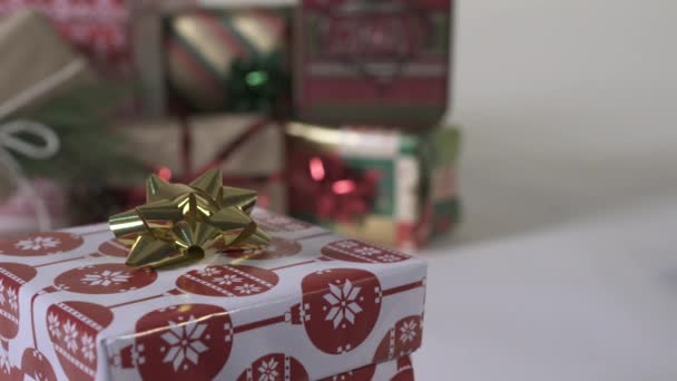 Vista Los Regalos Navidad Decorados — Vídeo de stock