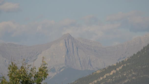 Blick Auf Gipfel Der Rocky Mountains — Stockvideo