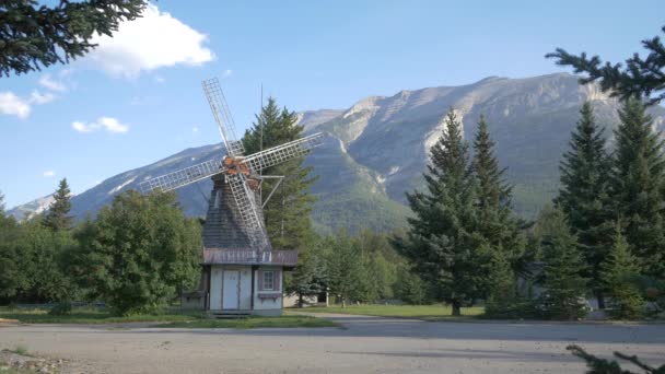 Větrný Mlýn Národním Parku Banff — Stock video