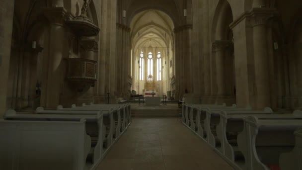 Dentro Una Catedral Católica Alba Iulia — Vídeos de Stock