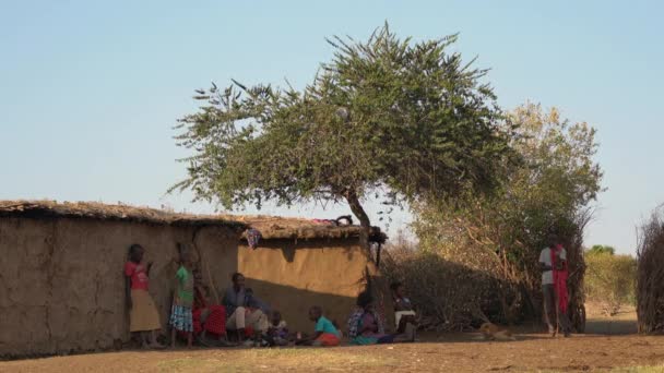 Familias Masai Con Niños — Vídeos de Stock