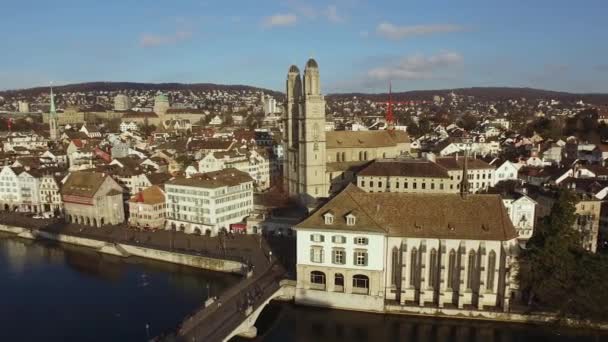 Вид Воздуха Гроссмунстерский Собор Цюрихе — стоковое видео