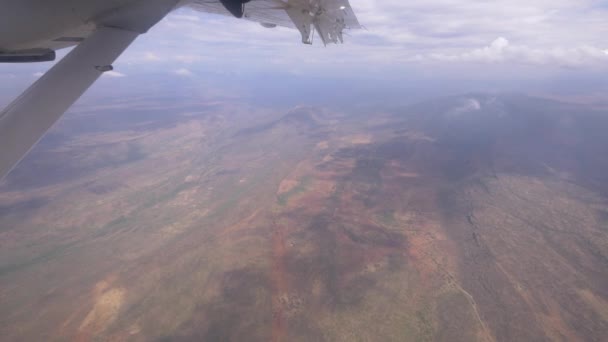 Maasai Mara Gezien Vanuit Een Klein Vliegtuig — Stockvideo