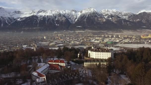 Luchtfoto Van Kasteel Ambras Innsbruck — Stockvideo