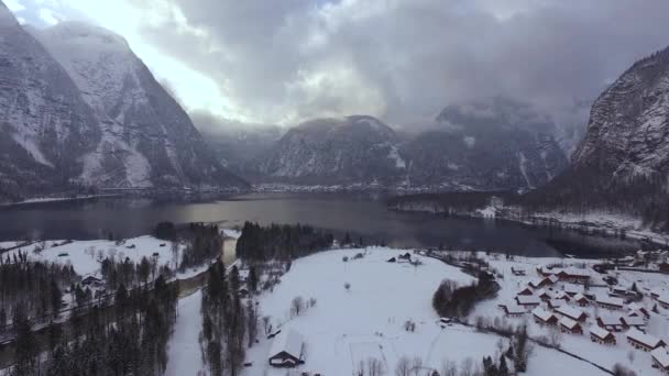 Hallstatt Gölü Nün Kışın Havadan Görünüşü — Stok video