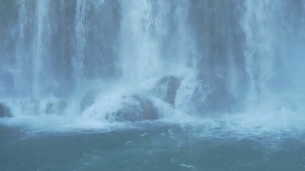 Vista Perto Uma Cachoeira — Vídeo de Stock