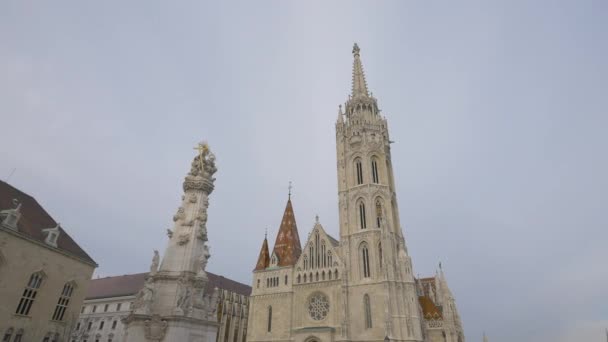 Iglesia Gótica Matías Budapest — Vídeo de stock