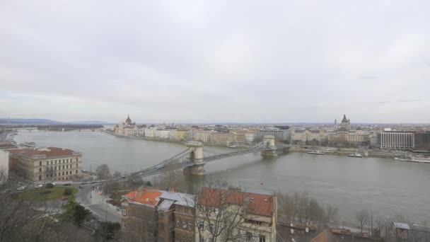 Chain Bridge Danube River — ストック動画