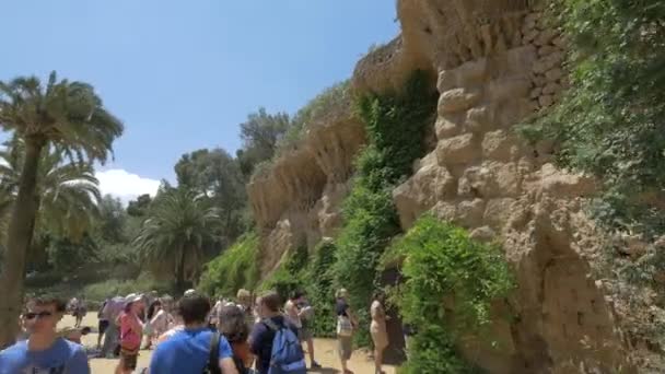 Park Guell Barselona Kayalar Ağaçlar — Stok video