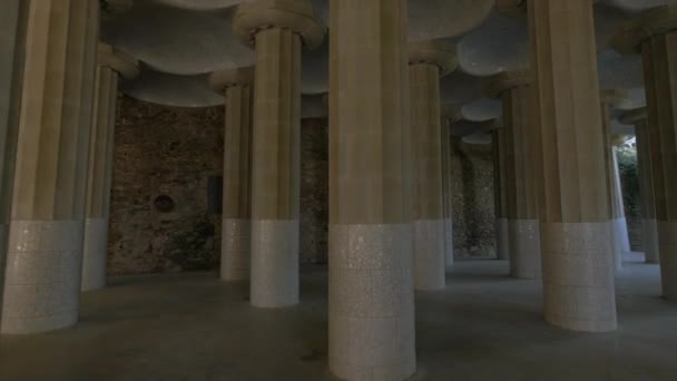 Columnas Mosaico Parque Güell Barcelona — Vídeo de stock
