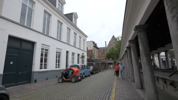 Auf Einer Straße Geparkte Autos — Stockvideo