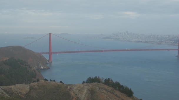 Ponte Golden Gate Vista Uma Colina — Vídeo de Stock