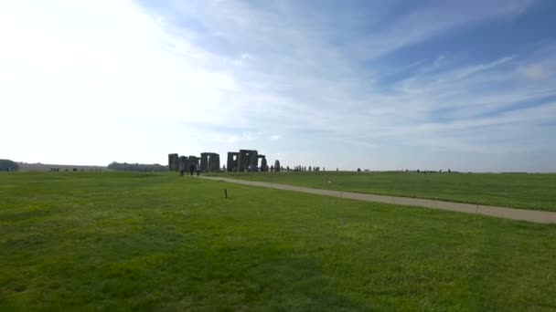 Uzakta Görülen Ünlü Stonehenge — Stok video