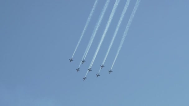 Formation Flying Smoke Trails — Stock Video