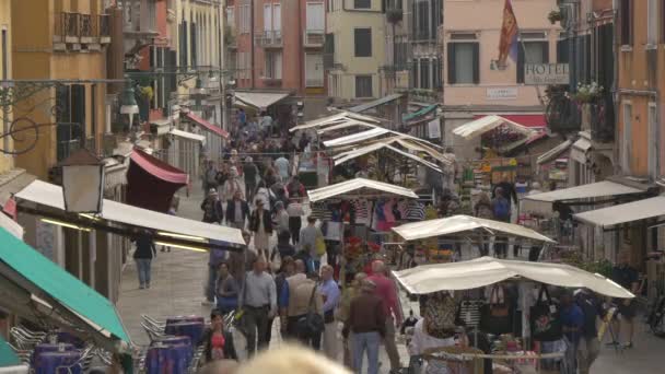 Passeggiata Sul Rio Tera Leonardo — Video Stock