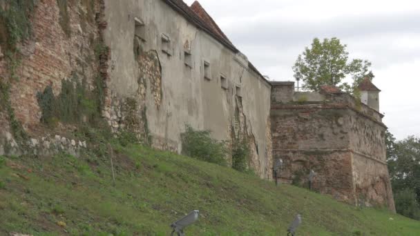 Wall Citadel Guard Brasov — Stock Video