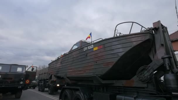 Militär Båt Lastbil Nationaldagen Parad — Stockvideo