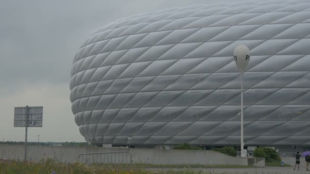 Allianz Arena Almanya Münih — Stok video