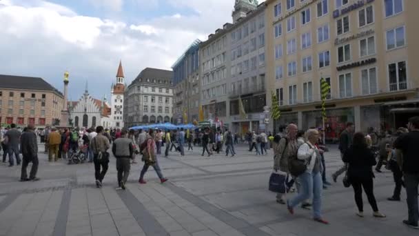 Marienplatz Náměstí Mnichov Turistická Atrakce — Stock video