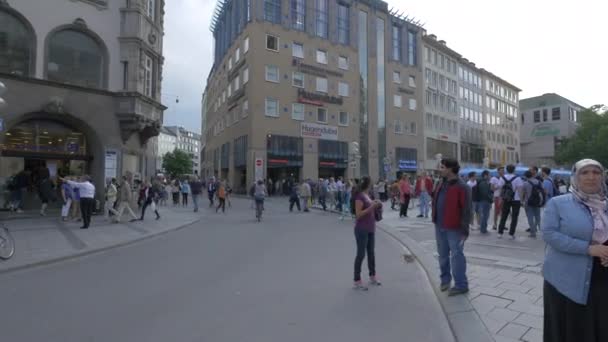 Paseos Marienplatz Múnich — Vídeos de Stock