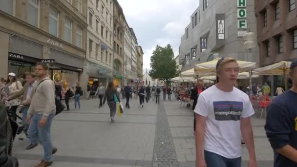 Kaufinger Caddesi Münih Pedestrian Caddesi — Stok video