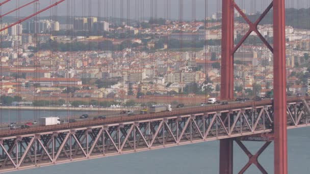 Carros Condução Caminhões Abril Ponte — Vídeo de Stock