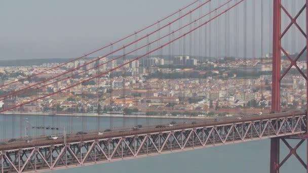 Pan Δεξιά Της Γέφυρας Απριλίου — Αρχείο Βίντεο