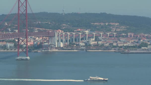 Uma Das Extremidades Ponte Abril — Vídeo de Stock