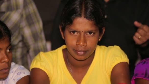 Sri Lankas Kvinna Rummet — Stockvideo