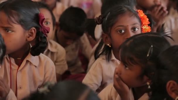 Gruppe Indischer Kinder Bildungskonzept — Stockvideo