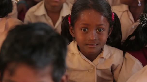 Lille Indisk Pige Skolen – Stock-video