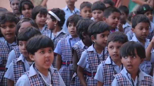 Indian Students Speaking Chorus — Stock Video