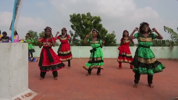 Group Indian Girls Dancing India Travel Concept — Stock Video