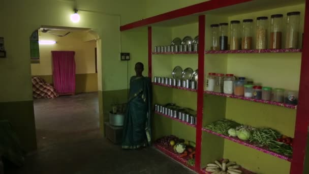 Indyjskie Wnętrze Małego Hotelu — Wideo stockowe