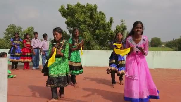 Grupo Chicas Indias Bailando India Concepto Viaje — Vídeos de Stock