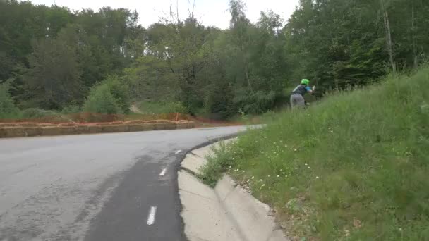 Longboarding Curvy Road — Stock Video