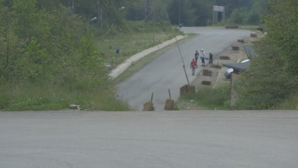 Mladý Muž Závodní Longboardu — Stock video