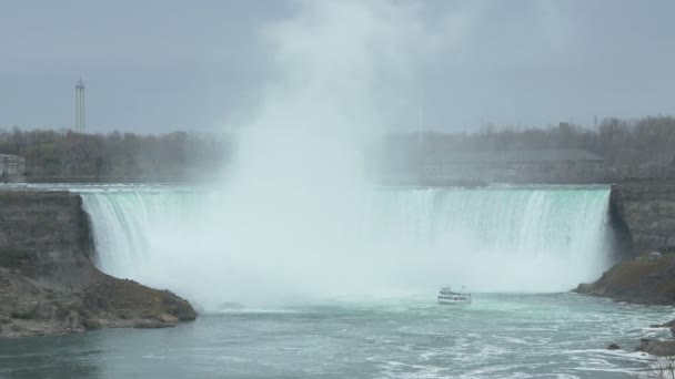 Boat Floating Niagara Falls — Stock Video