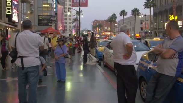 Turistas Visitando Paseo Fama Hollywood — Vídeos de Stock
