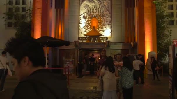 Ingang Van Chinese Theaters Los Angeles — Stockvideo