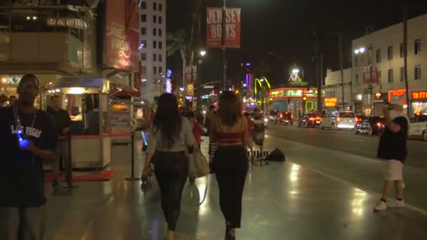 Women Walking Hollywood Walk Fame — Stock Video