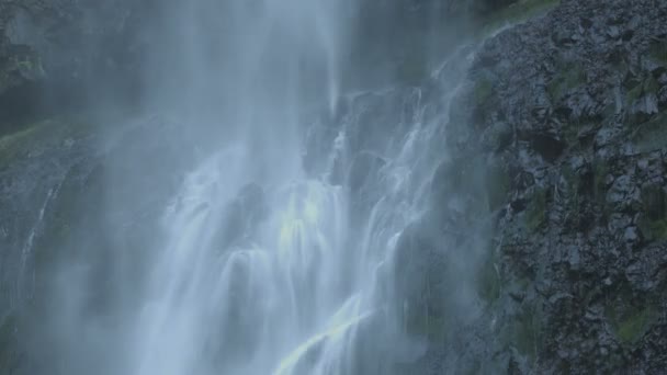 Nahaufnahme Eines Wasserfalls — Stockvideo