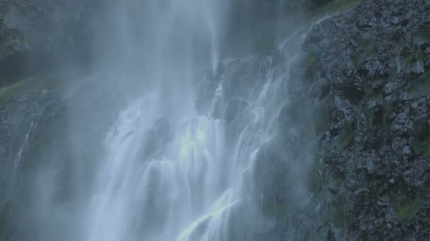 Close Zicht Een Waterval — Stockvideo