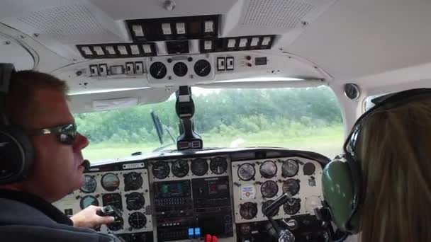 Casal Cockpit Avião — Vídeo de Stock