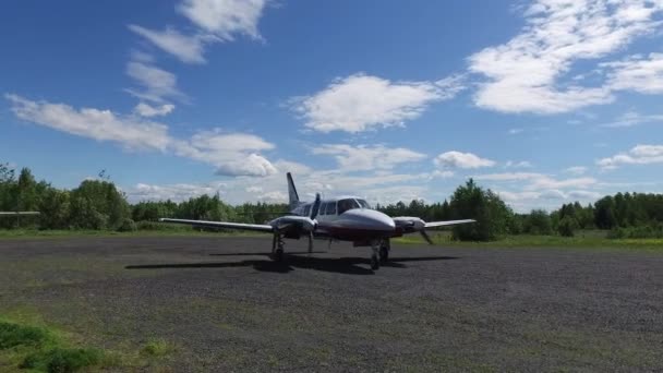 Uçak Çimenlere Indi — Stok video