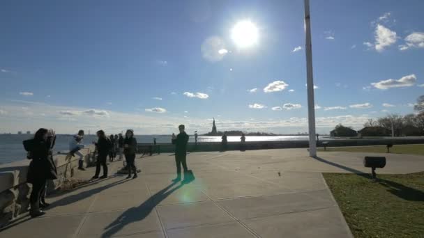 Turisták Látogatása Ellis Island New York Usa — Stock videók